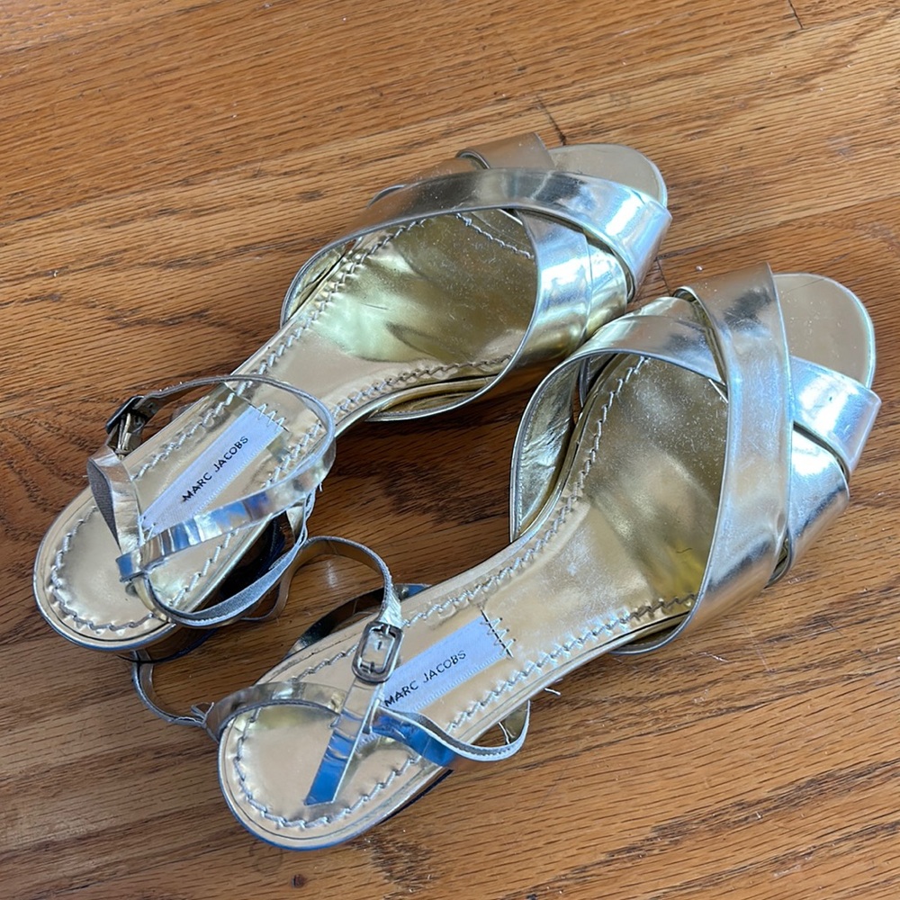 Gold sandals very pretty